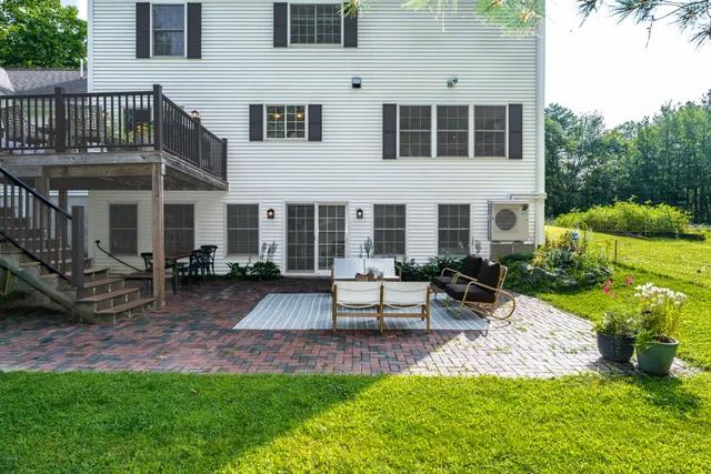 $1,270,000 | 20 Babbidge Road, Falmouth, ME 04105