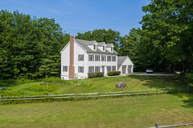 $1,270,000 | 20 Babbidge Road, Falmouth, ME 04105