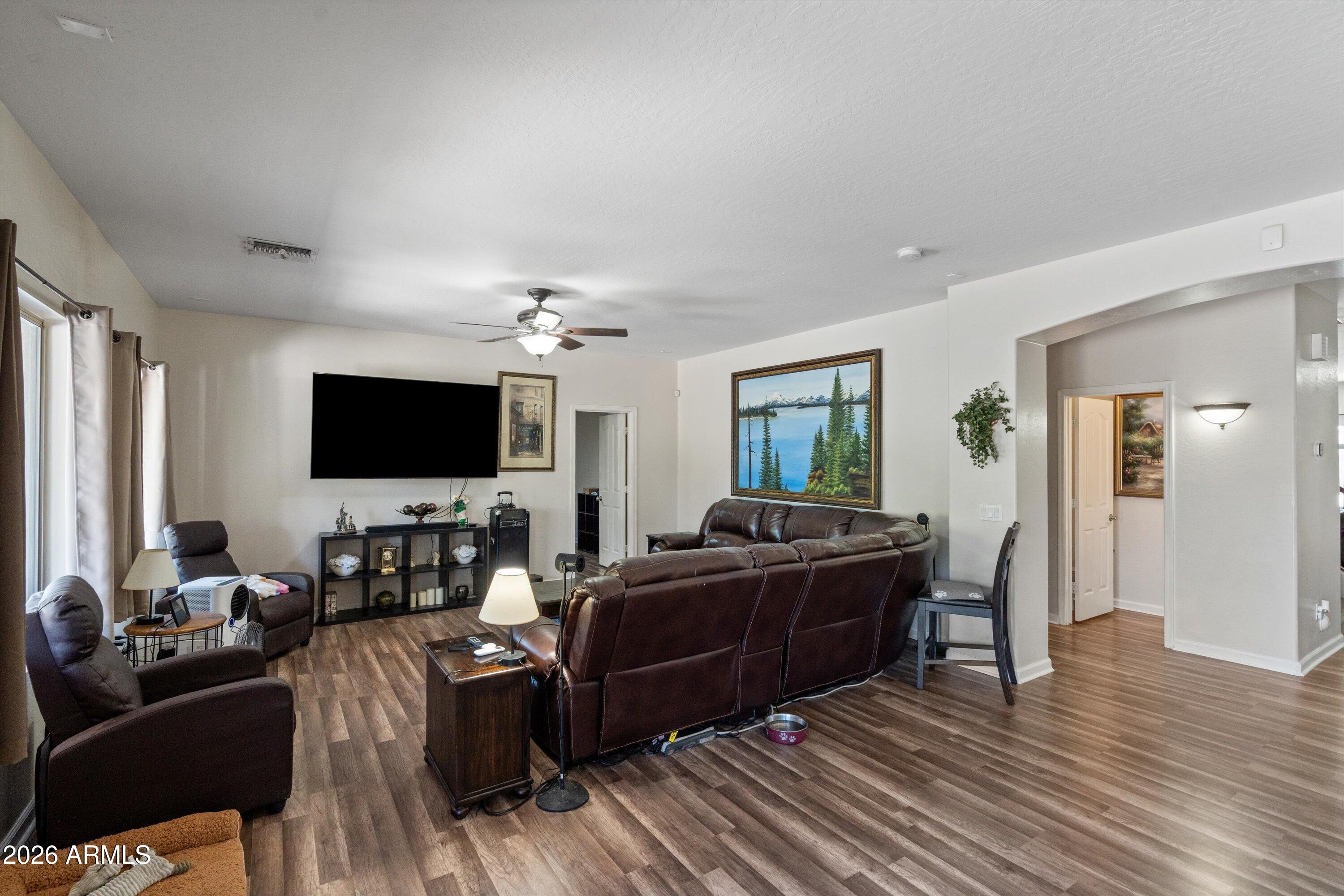 9630 Barley Road Florence, AZ 85132 - Photo 20 of 49 21-Family Room