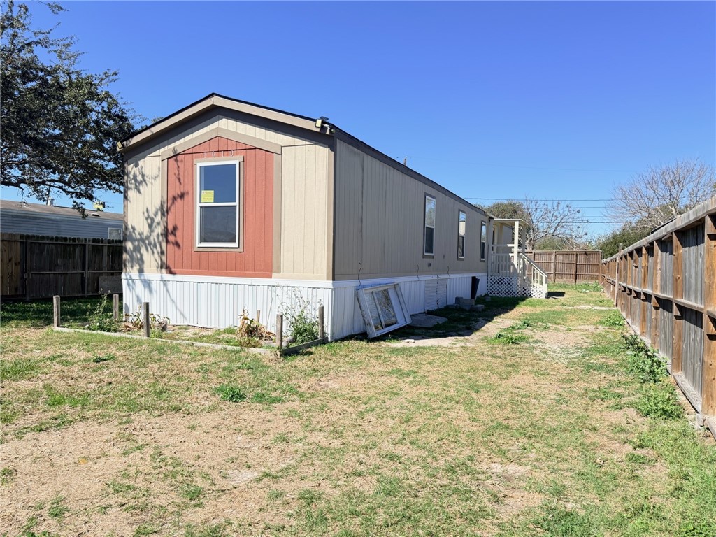 1010 Redmond Street Corpus Christi, TX 78418 - Photo 1 of 9