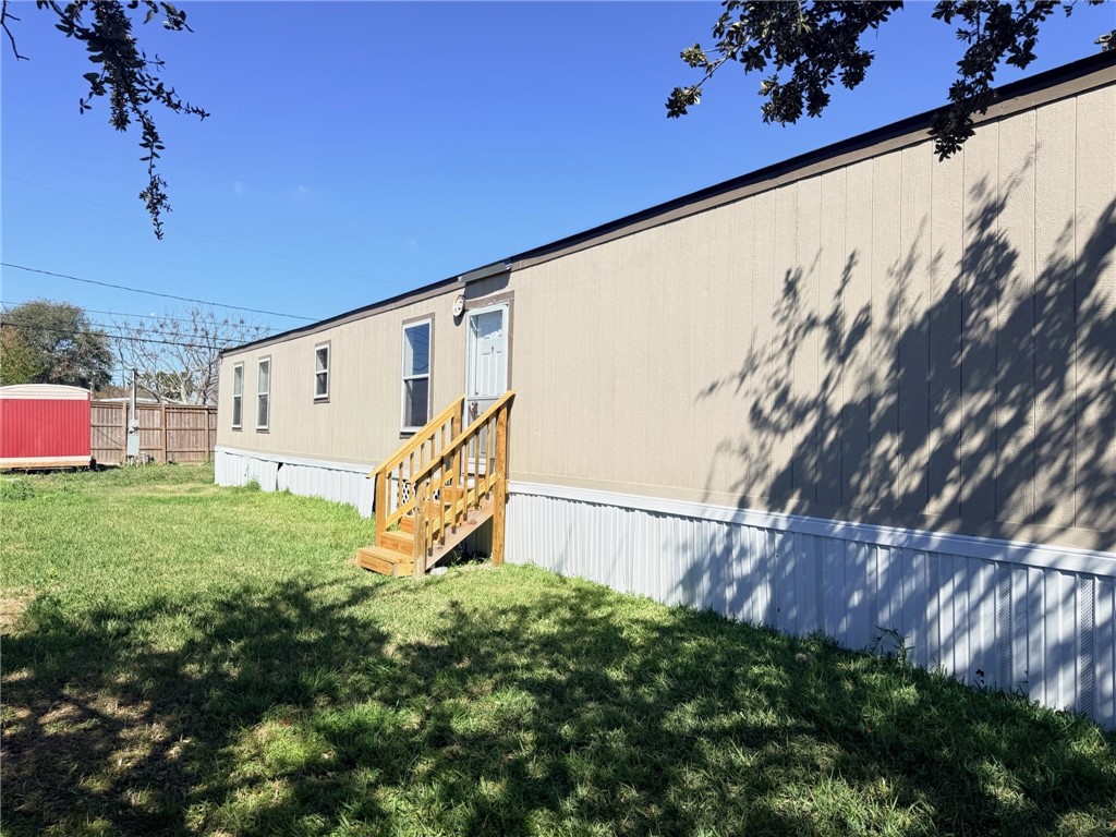 1010 Redmond Street Corpus Christi, TX 78418 - Photo 2 of 9