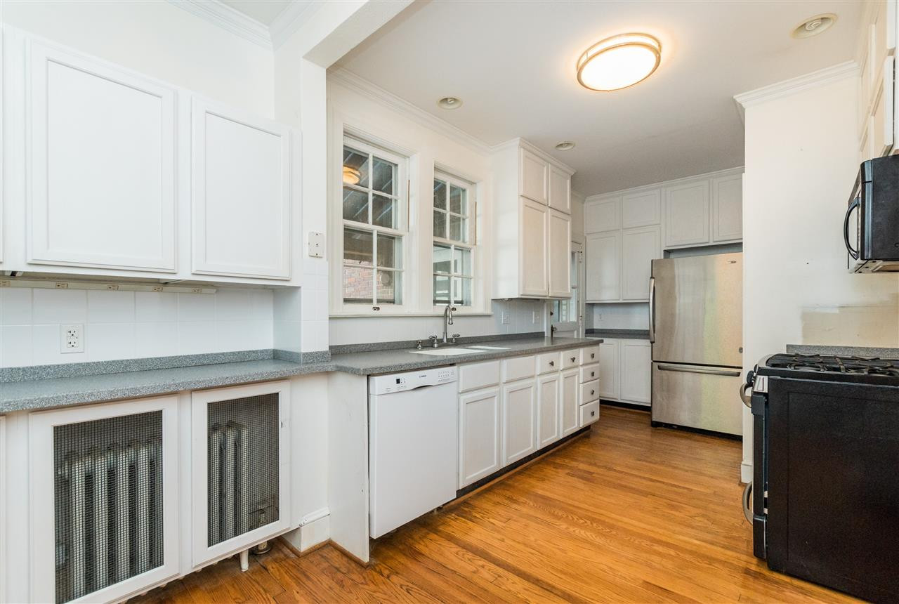 509 Burton Street Raleigh, NC 27608 - Photo 8 of 25 Photo 8