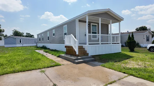 $74,999 | 20803 Grandville Road, Unit 213, Big Rapids, MI 49307