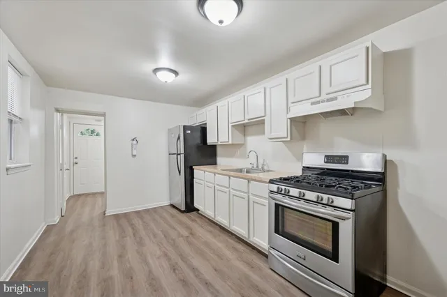 $1,800 | 1016 Potter Street, Chester, PA 19013