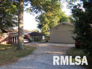 300 East Burley Valier, IL 62891 - Photo 3 of 6 Gallery Image 3