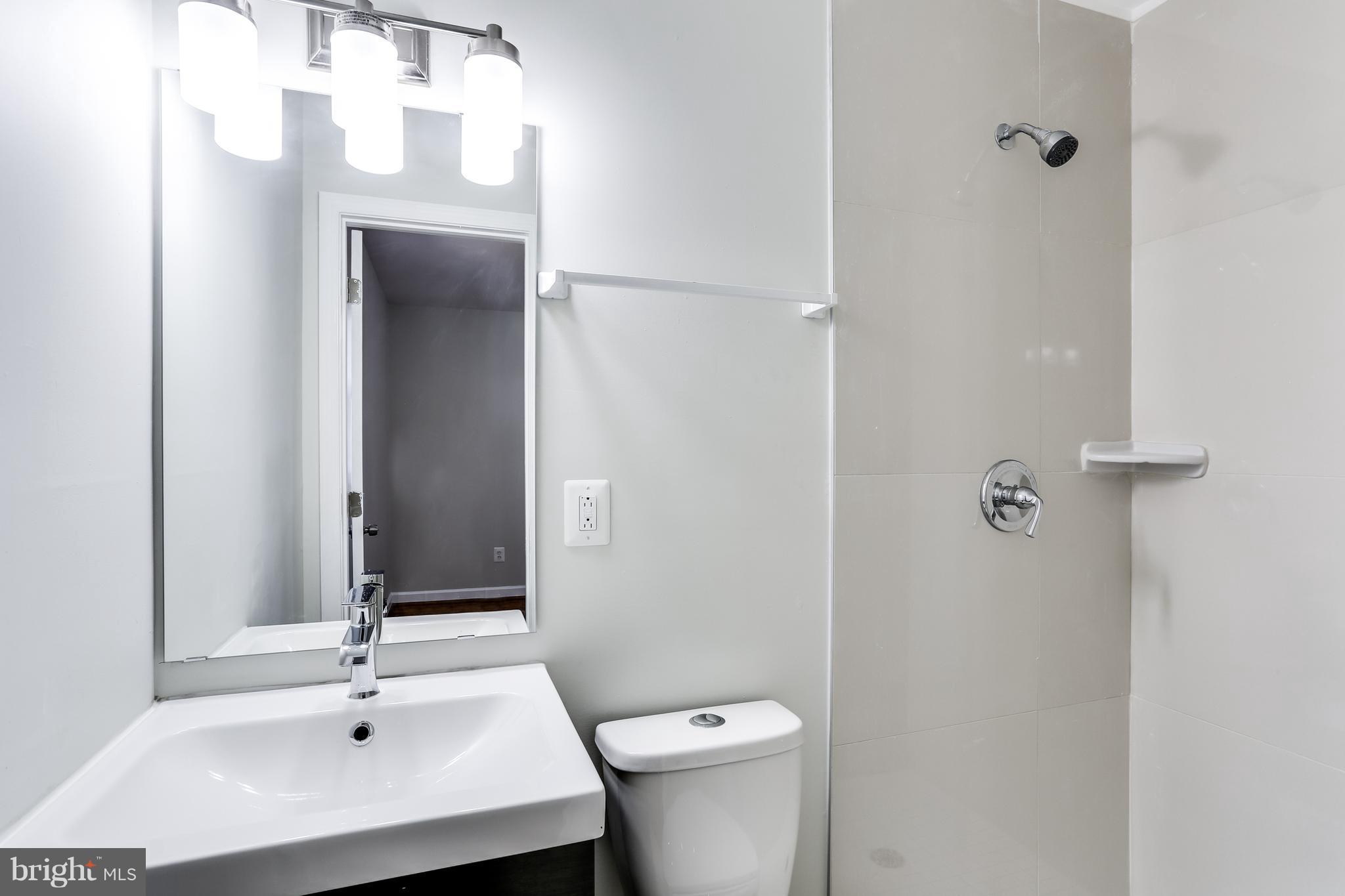 700 Brooke Road Capitol Heights, MD 20743 - Photo 21 of 21 Bath