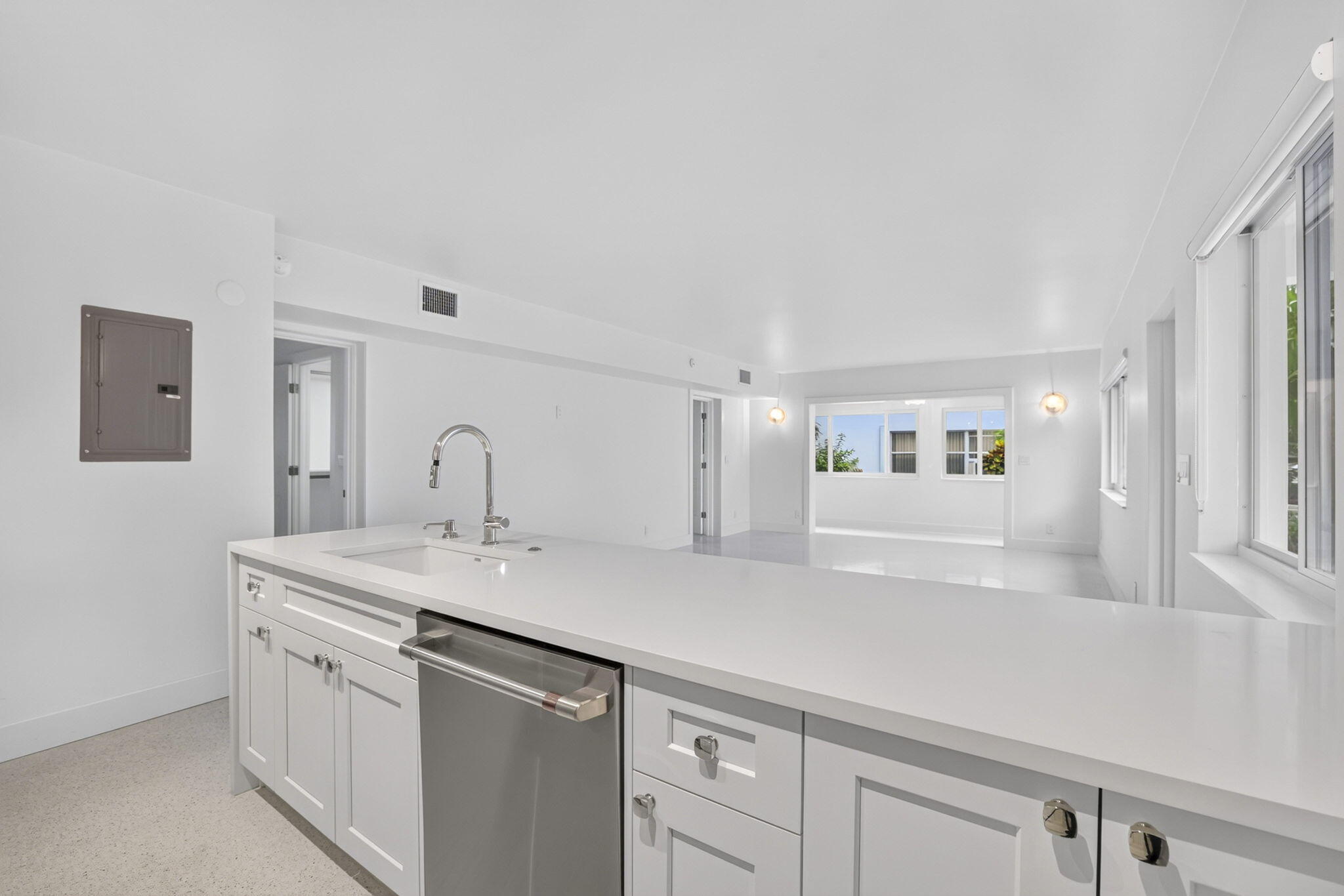 3216 Colony Club Road, Unit 4 Pompano Beach, FL 33062 - Photo 11 of 42 11-web-or-mls-8I8A6259