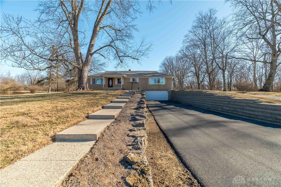 310 South Diamond Mill Road Clayton, OH 45315 - Photo 7 of 54 Gallery Image 7