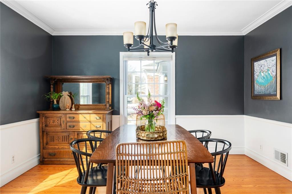 8775 Spring Mill Road Indianapolis, IN 46260 - Photo 6 of 47 Gallery Image 6