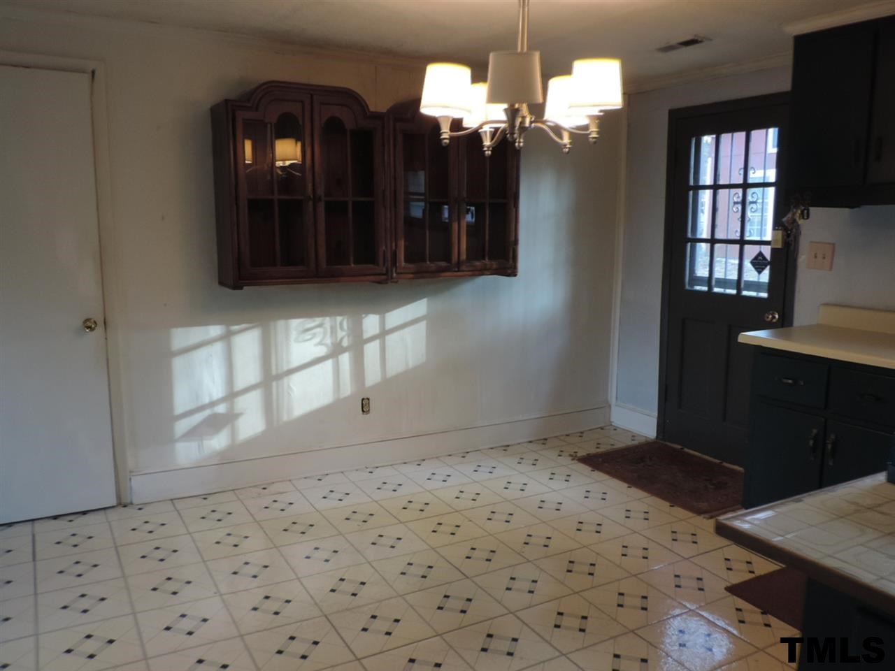 6020 Neuse Street Raleigh, NC 27610 - Photo 4 of 25 a view of a interior of house
