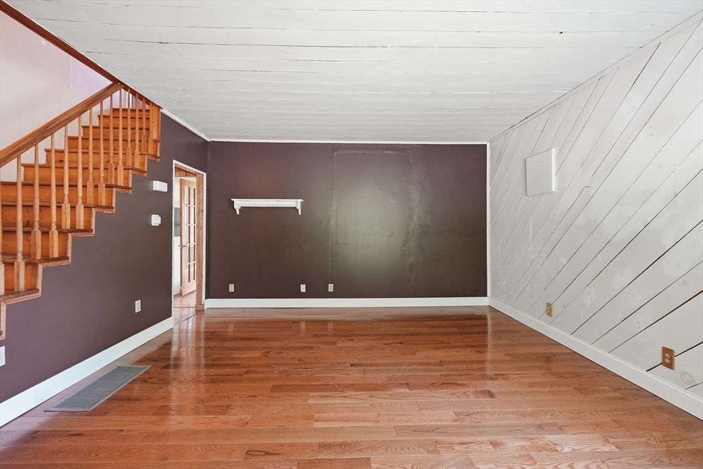390 Main Street Hampden, MA 01036 - Photo 7 of 36