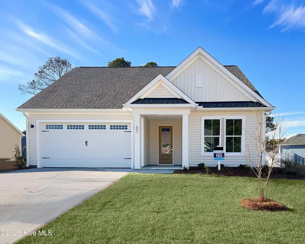 $379,900 | 692 Edgeside Drive Southeast, Bolivia, NC 28422