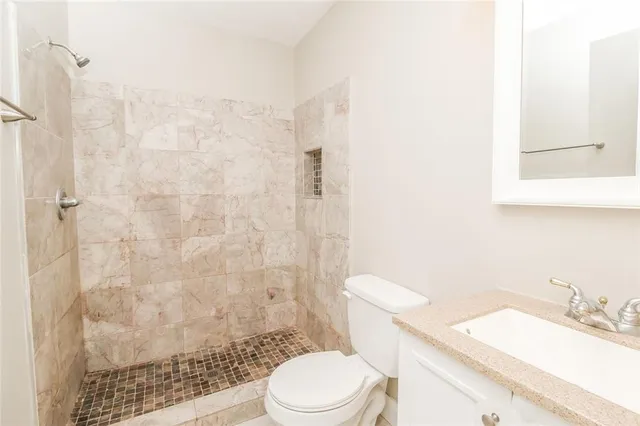 $250,000 | 4636 Hamlet Walk Southeast, Conyers, GA 30094