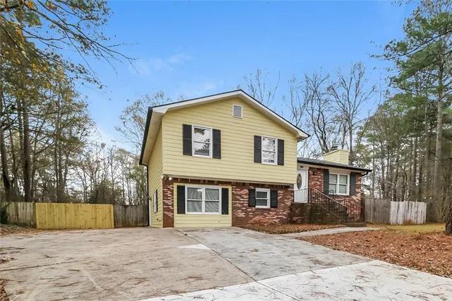 $250,000 | 4636 Hamlet Walk Southeast, Conyers, GA 30094