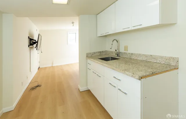 $9,000 | 1030 Ulloa Street, San Francisco, CA 94127