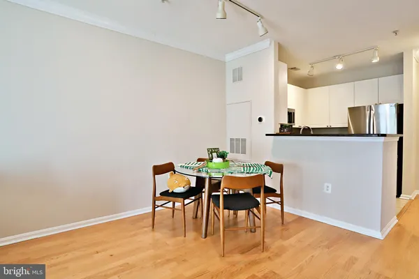 $319,900 | 2765 Centerboro Drive, Unit 352, Vienna, VA 22181