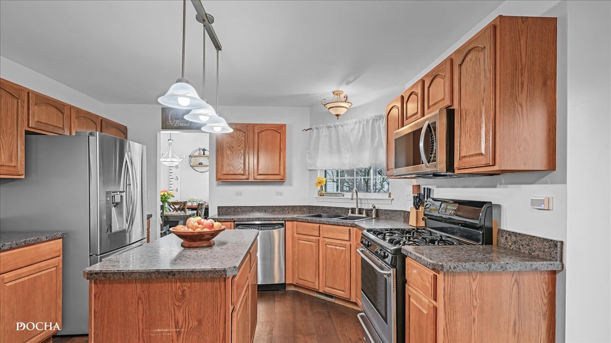 909 Rivers Edge Drive Minooka, IL 60447 - Photo 7 of 38 Gallery Image 7