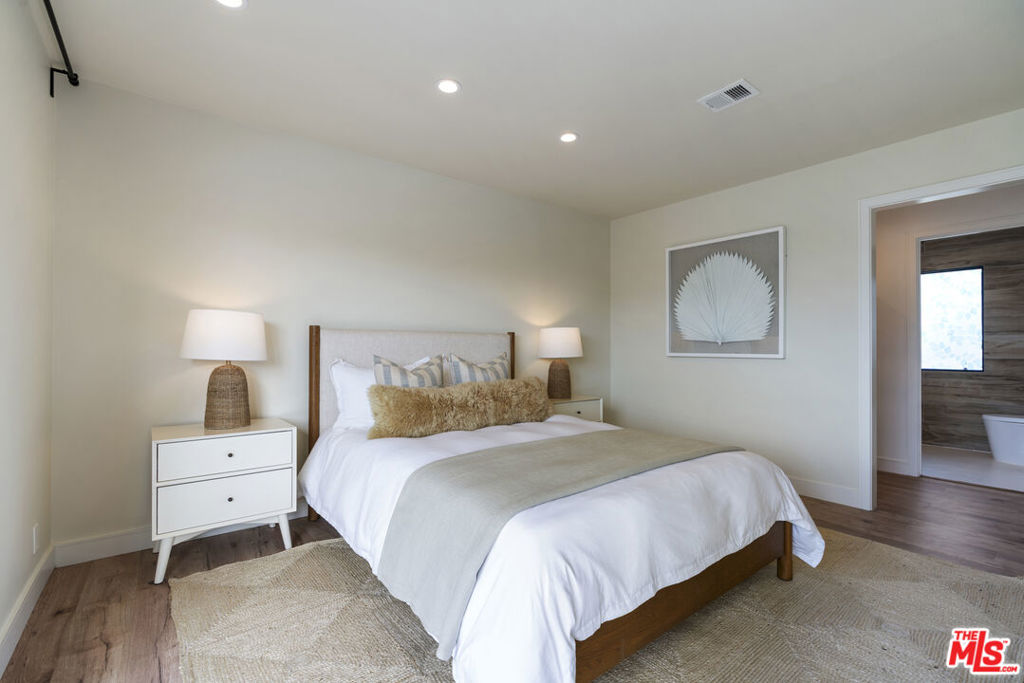 4555 Falkirk Oxnard, CA 93035 - Photo 18 of 46