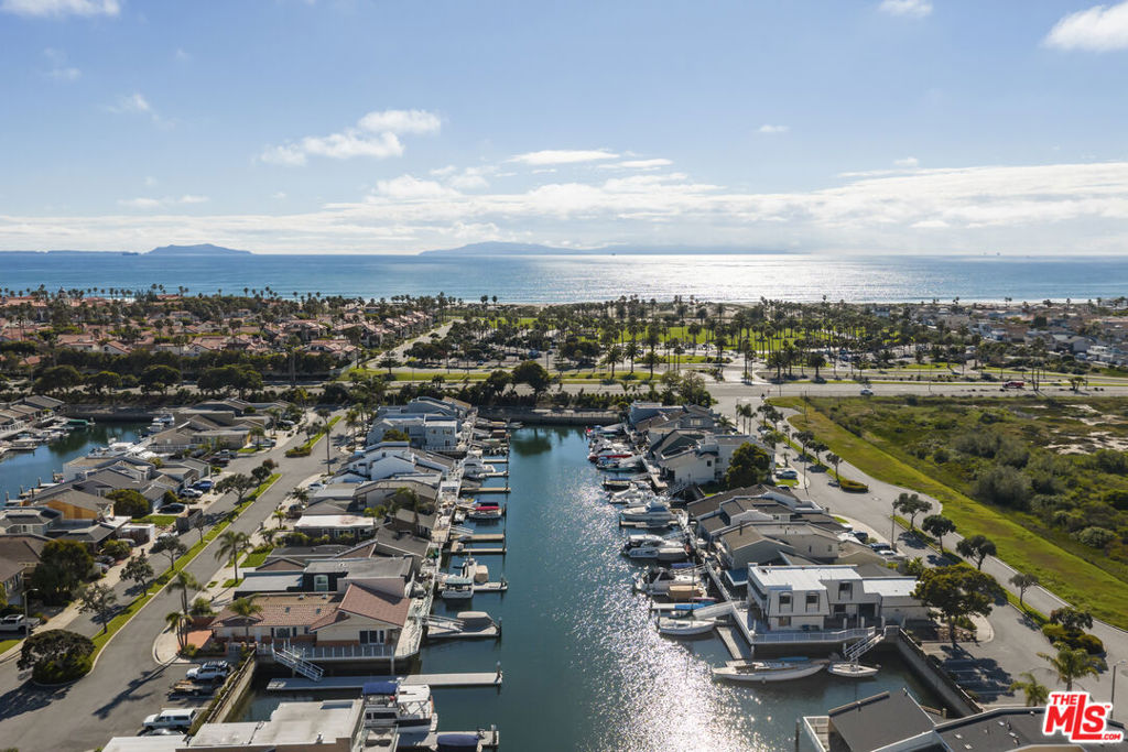4555 Falkirk Oxnard, CA 93035 - Photo 2 of 46