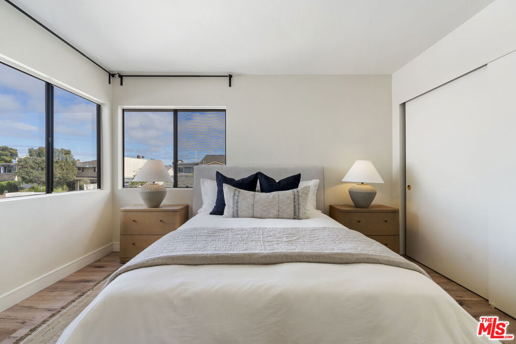 4555 Falkirk Oxnard, CA 93035 - Photo 25 of 46