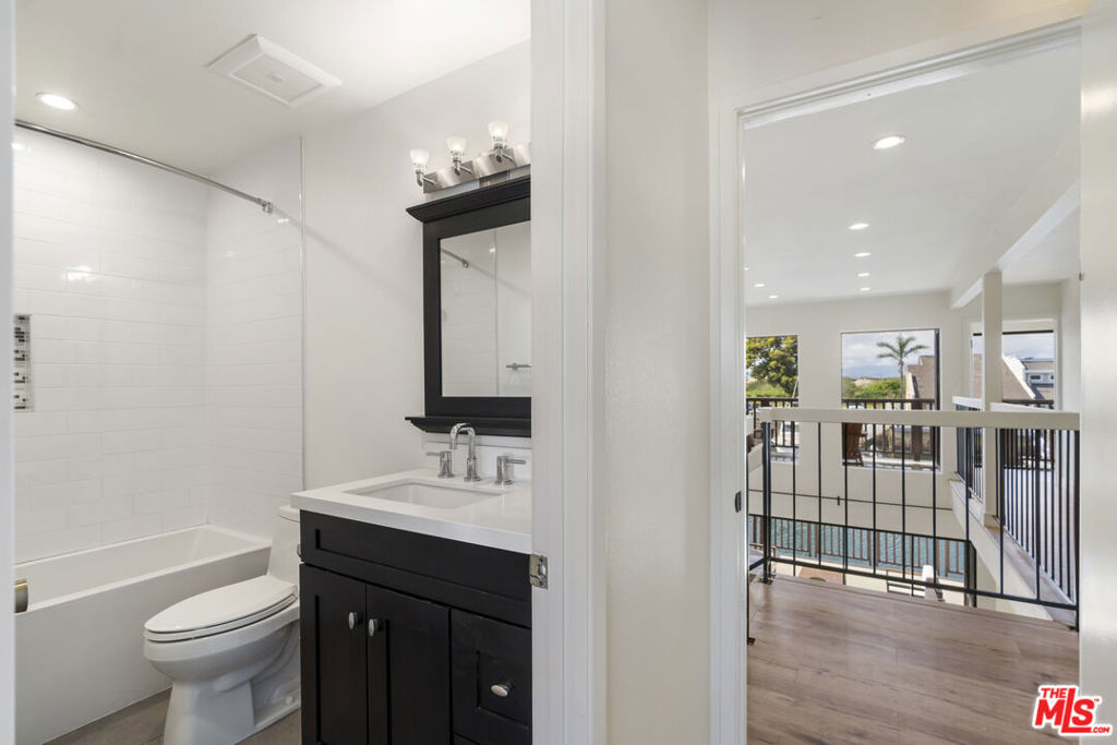 4555 Falkirk Oxnard, CA 93035 - Photo 27 of 46