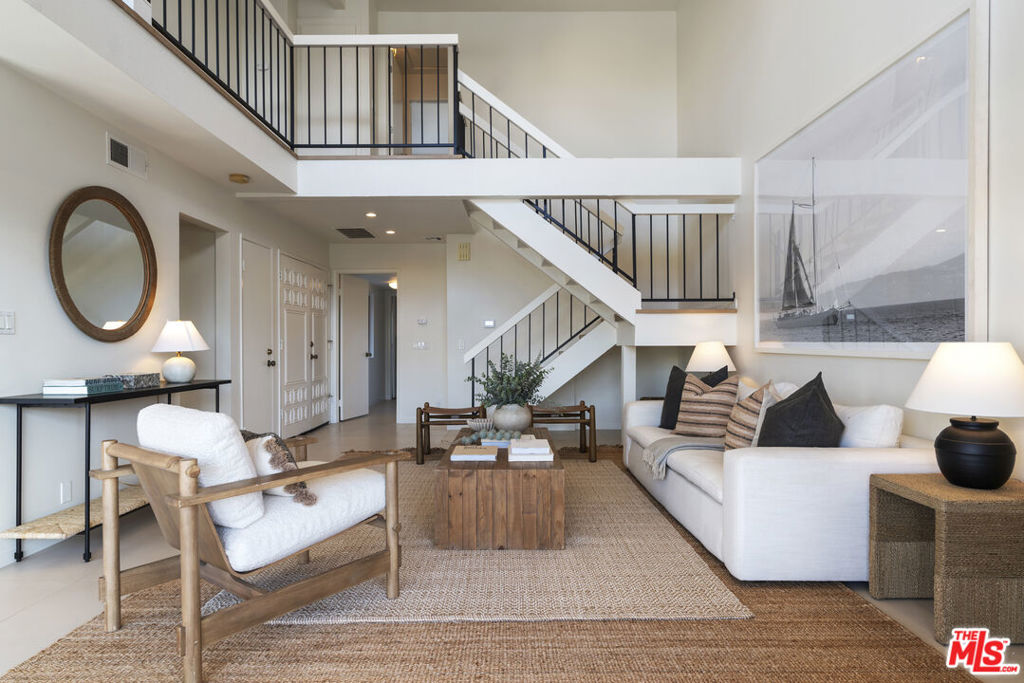 4555 Falkirk Oxnard, CA 93035 - Photo 10 of 46