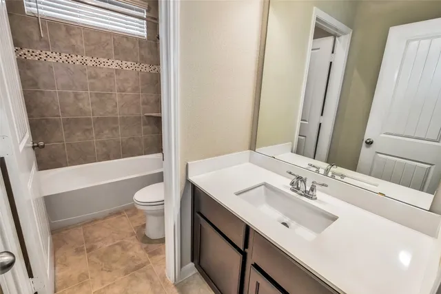 an empty room with closet