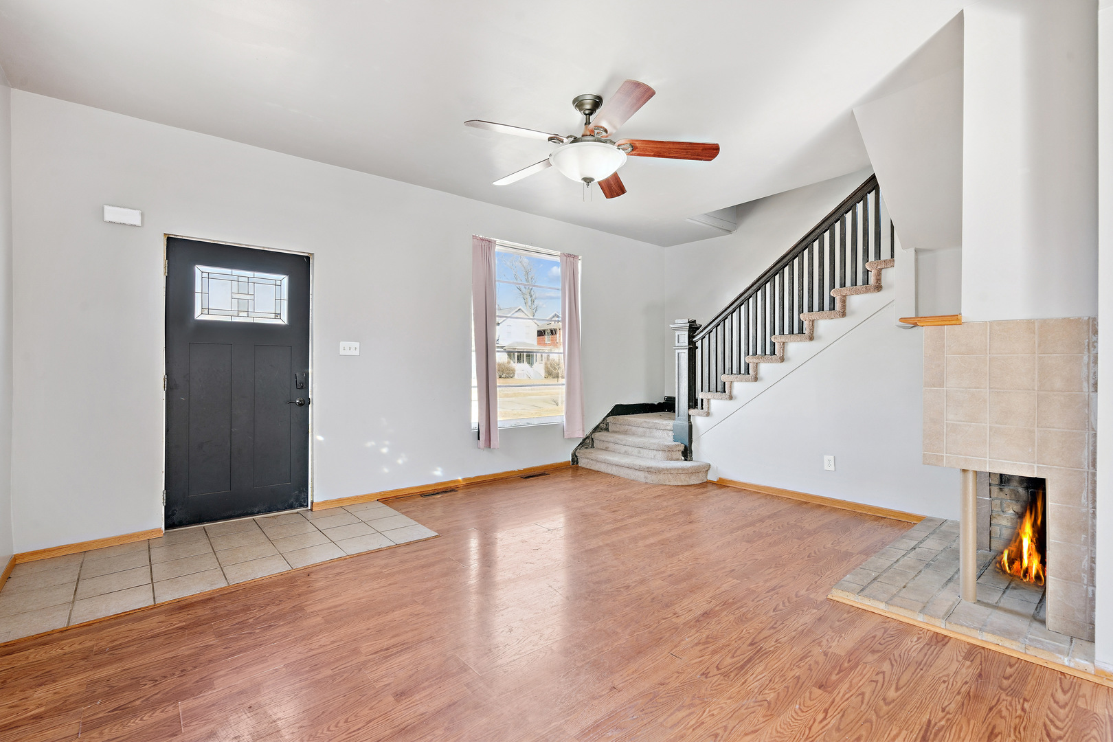 1315 Pershing Boulevard Clinton, IA 52732 - Photo 3 of 25
