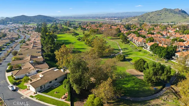 $899,000 | 1069 Belleza Street, Camarillo, CA 93012