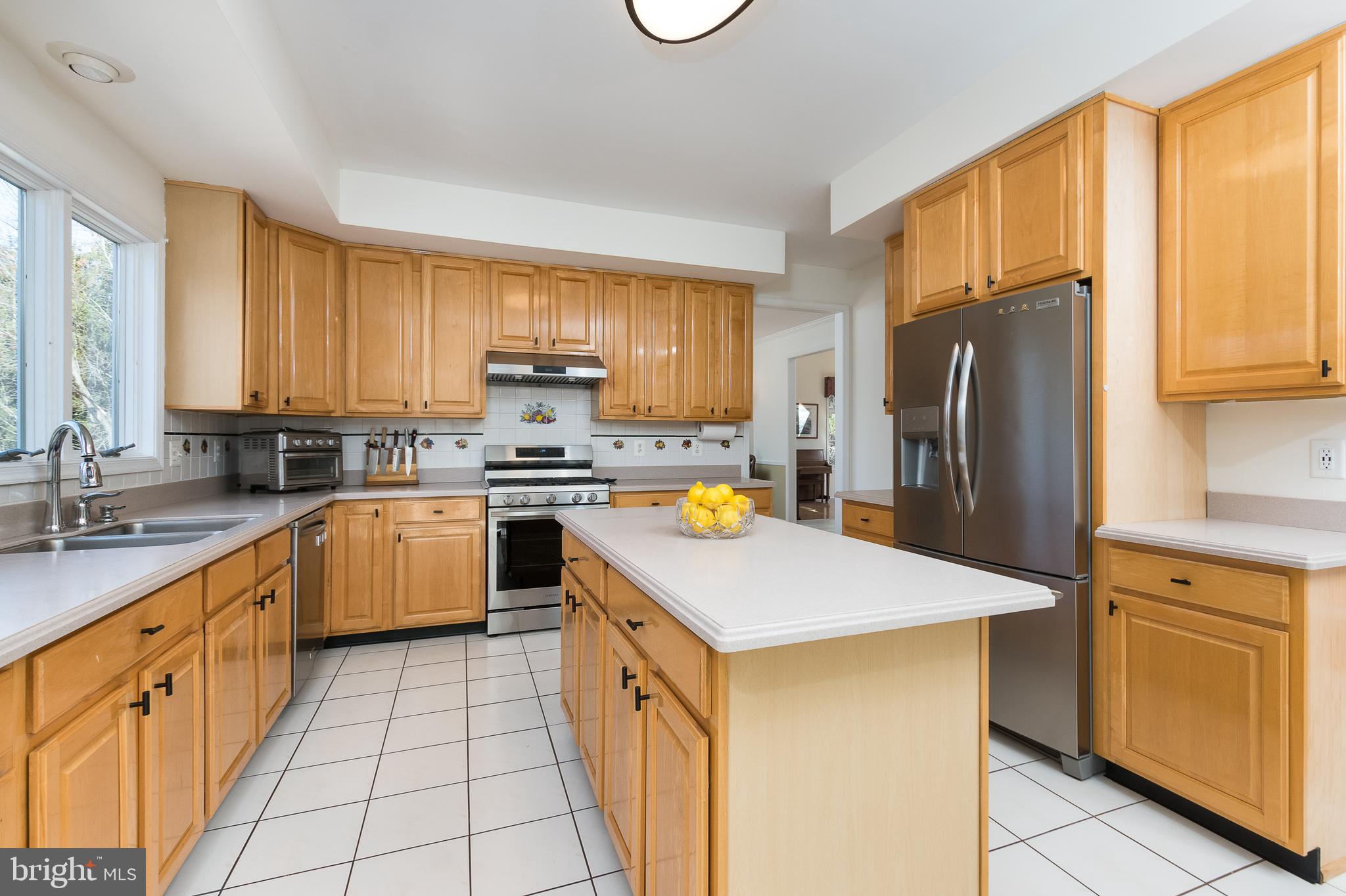 81 Millers Grove Road Belle Mead, NJ 08502 - Photo 12 of 38 Gallery Image 12