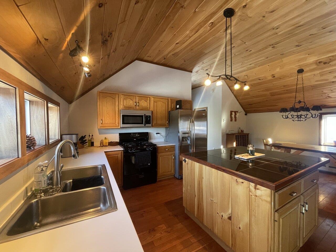 1689 East Hill Road Wolcott, VT 05680 - Photo 22 of 33