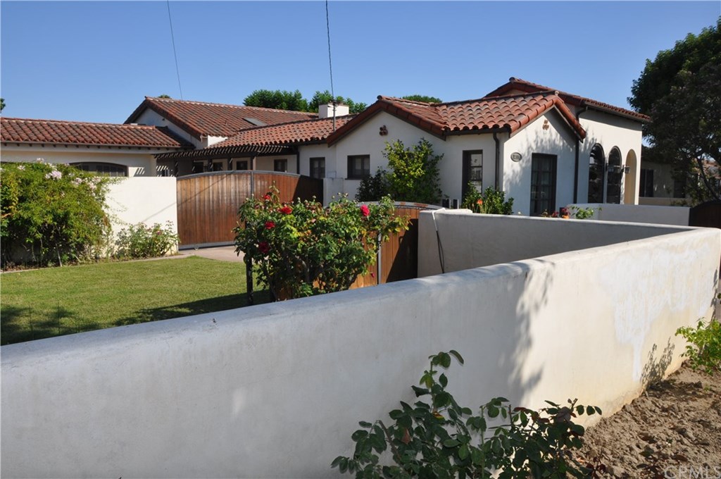 12356 Downey Avenue Downey, CA 90242 - Photo 4 of 19