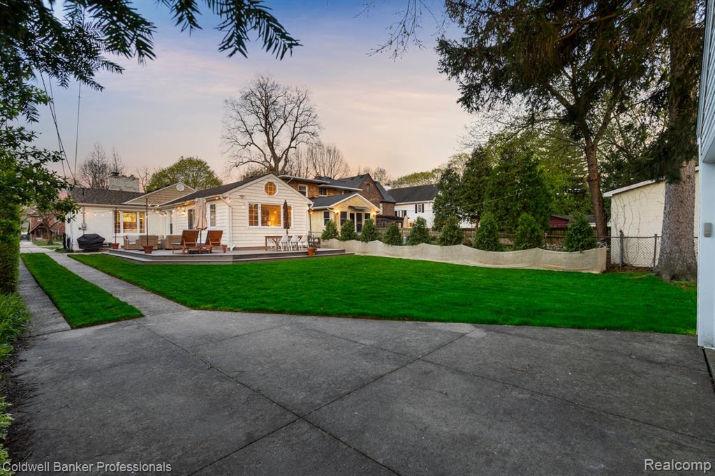 631 Washington Road Grosse Pointe, MI 48230 - Photo 29 of 32 Gallery Image 29