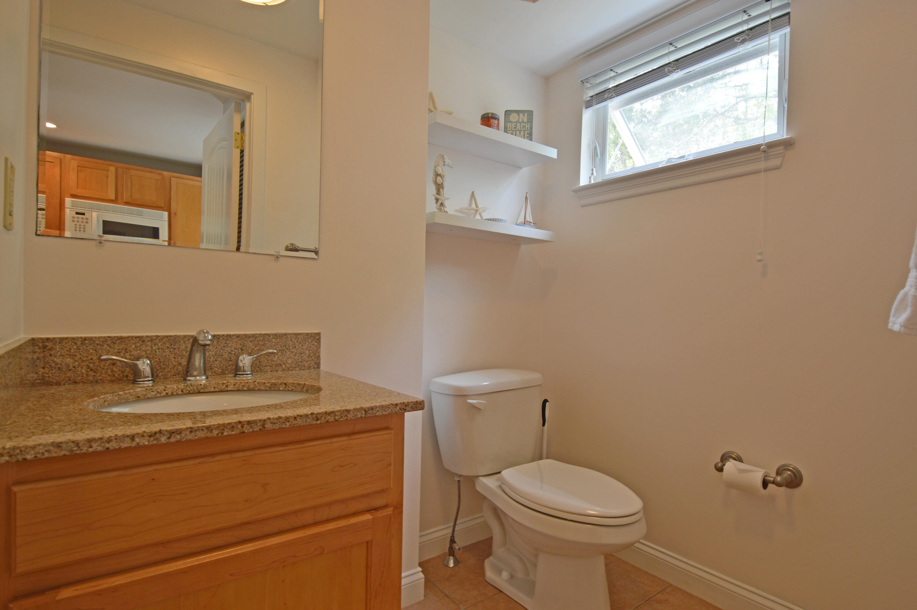 272 Mills Road, Unit 7C Kennebunkport, ME 04046 - Photo 9 of 30 7C_HalfBa
