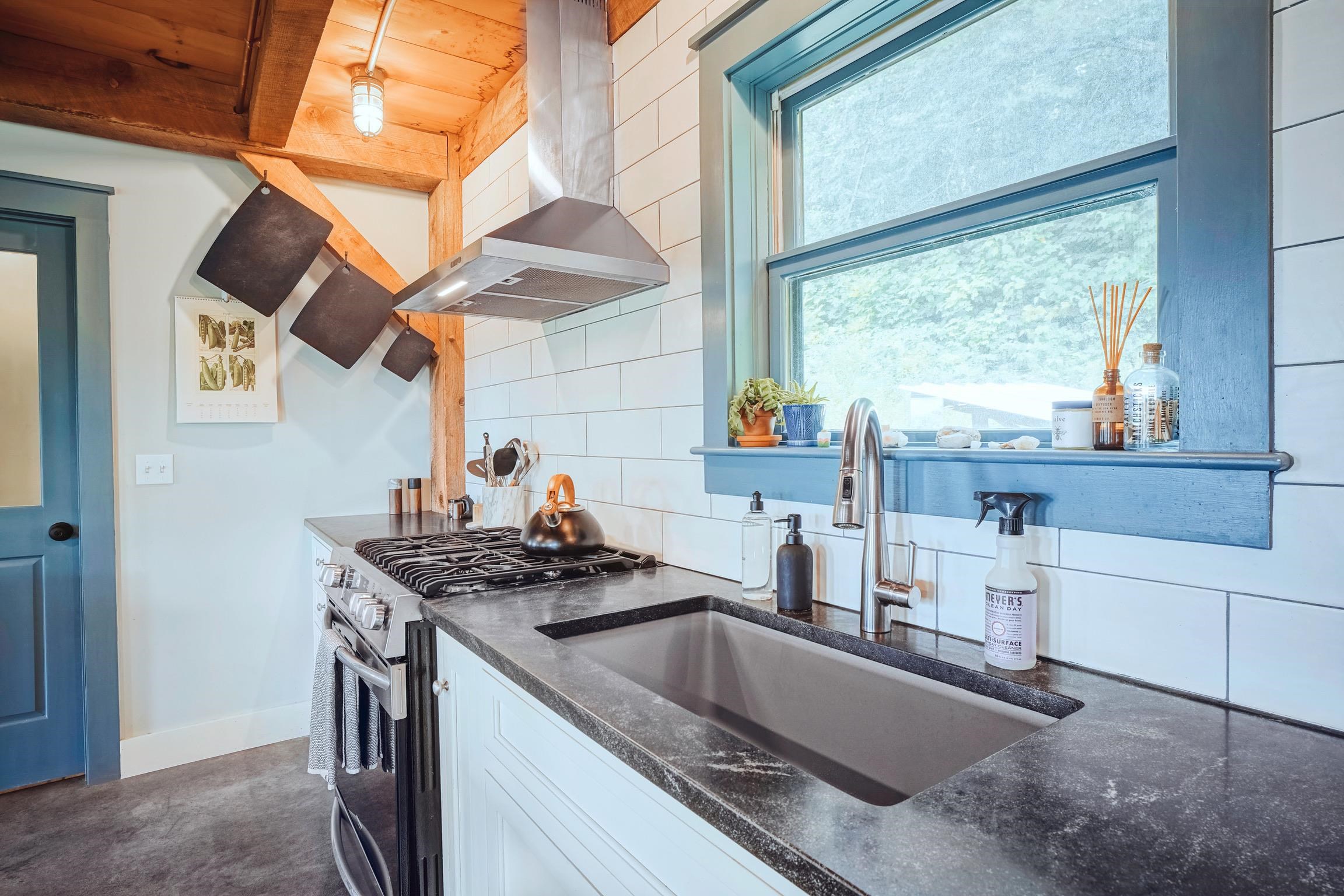 506 Andover Ridge Road Andover, VT 05143 - Photo 7 of 39