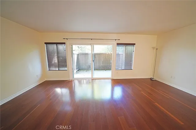 $2,750 | 18350 Hatteras Street, Tarzana, CA 91356