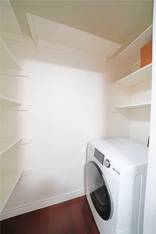 $2,750 | 18350 Hatteras Street, Tarzana, CA 91356