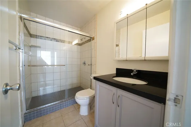 $2,750 | 18350 Hatteras Street, Tarzana, CA 91356