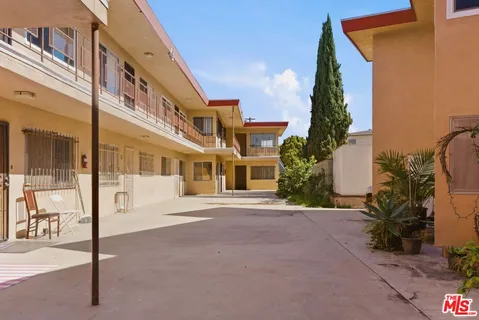 $285,000 | 410 North Market Street, Unit 3, Inglewood, CA 90302