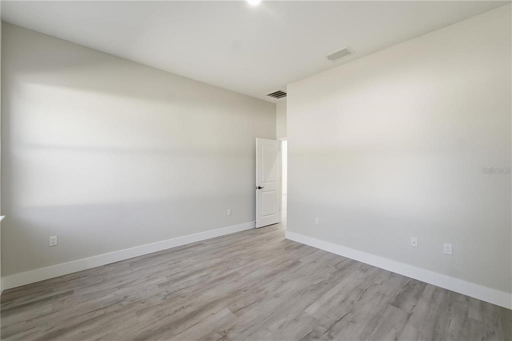 13205 Southwest 65th Circle Ocala, FL 34473 - Photo 15 of 32 a view of an empty room