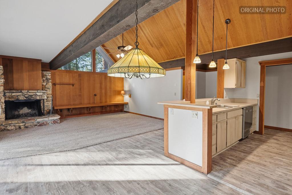 39 Graeagle Meadows Road Graeagle, CA 96103 - Photo 11 of 51 a utility room with washer and dryer