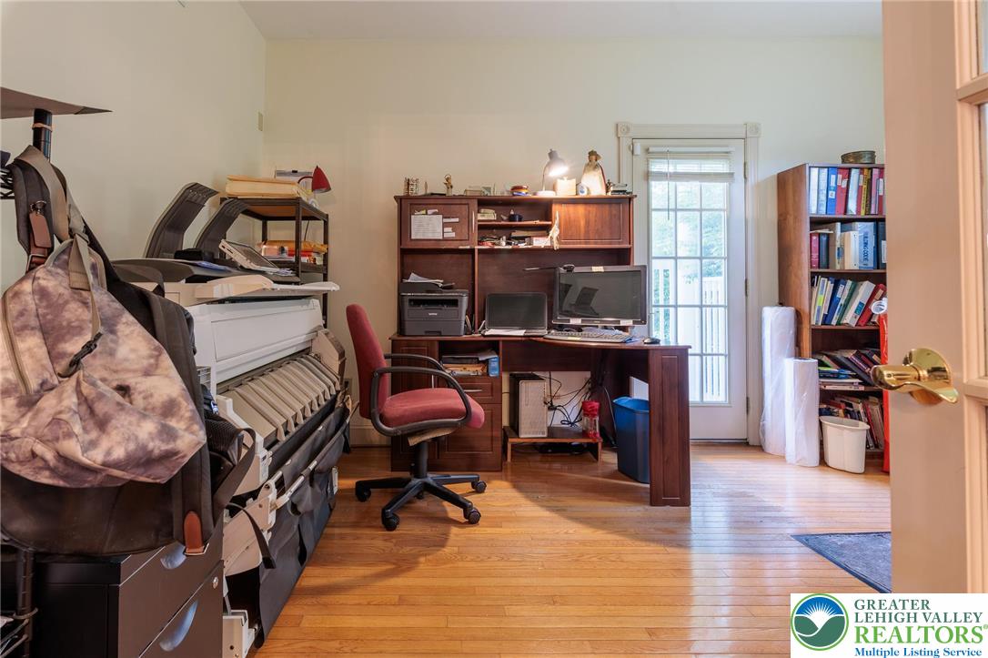 519 Rose Inn Avenue Nazareth, PA 18064 - Photo 12 of 53