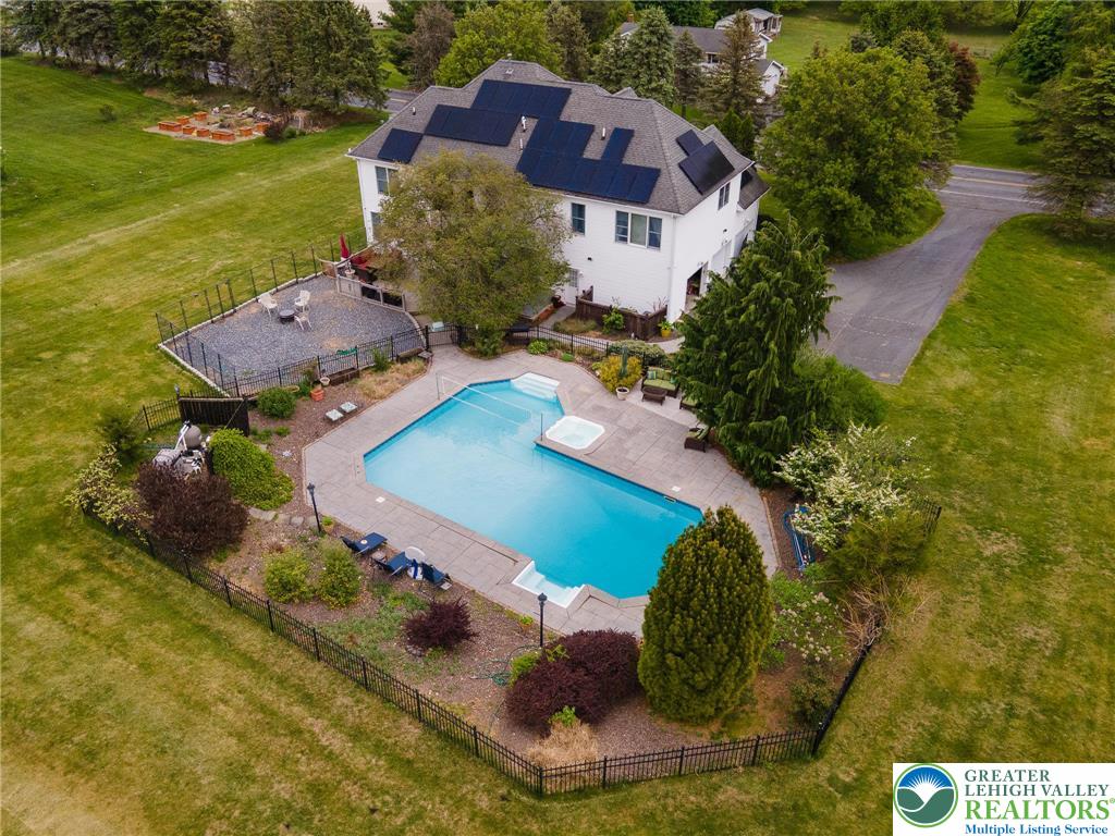 519 Rose Inn Avenue Nazareth, PA 18064 - Photo 4 of 53