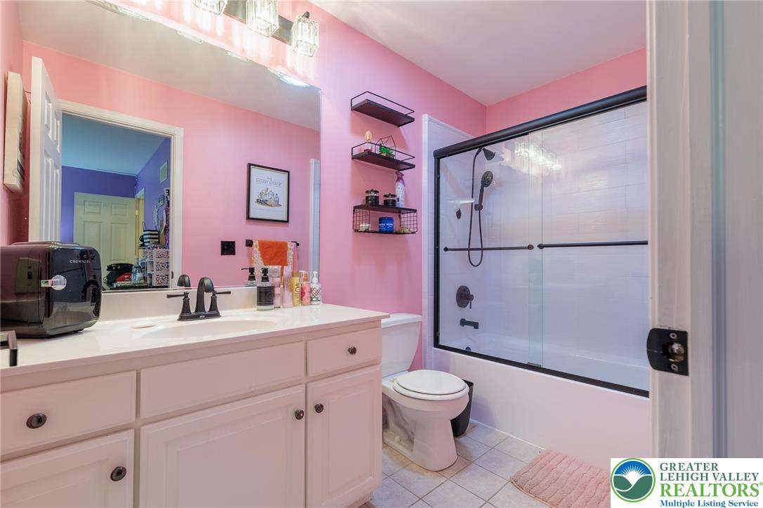 519 Rose Inn Avenue Nazareth, PA 18064 - Photo 46 of 53 2nd floor private full bathroom.