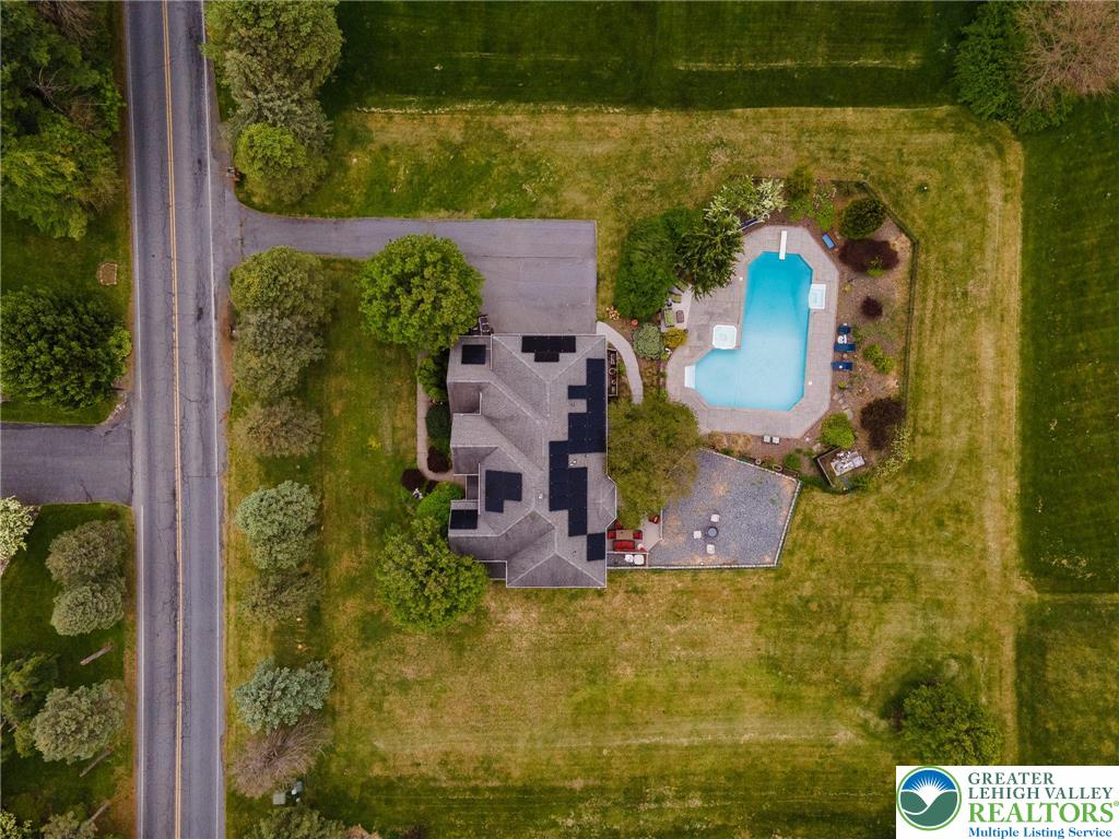 519 Rose Inn Avenue Nazareth, PA 18064 - Photo 6 of 53