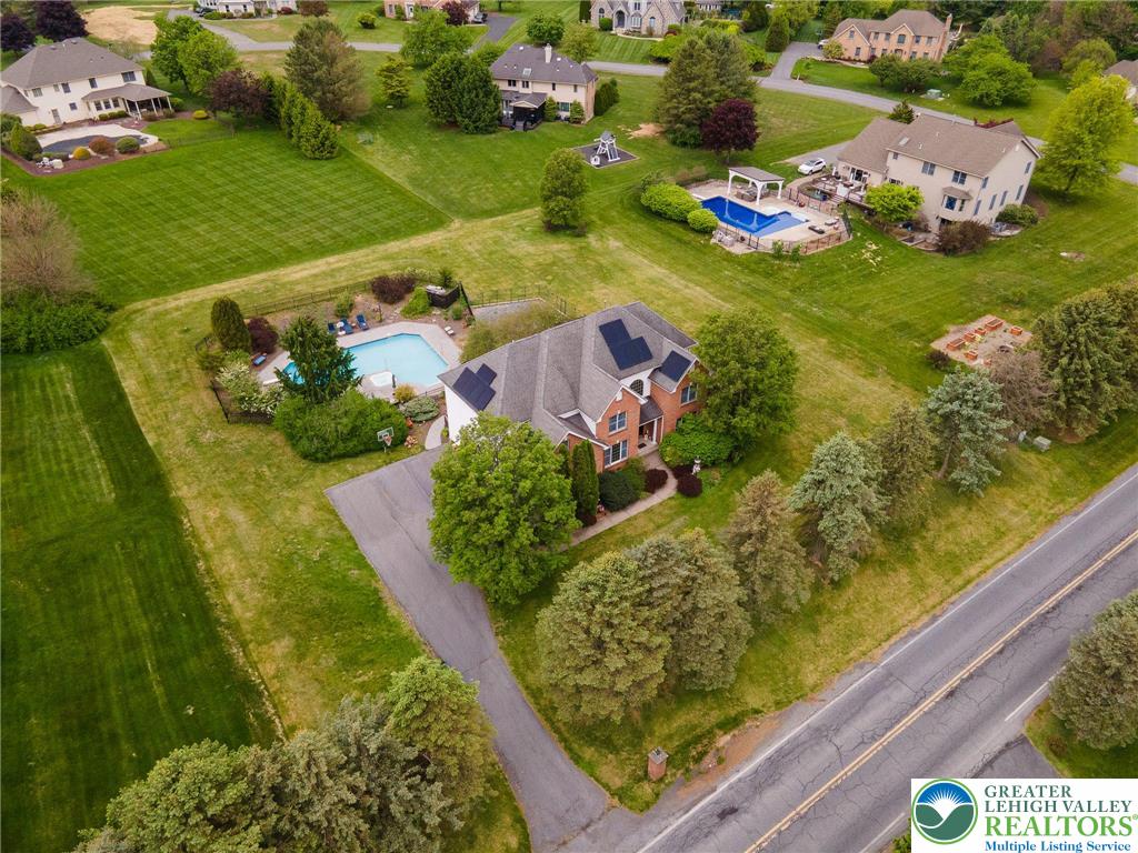 519 Rose Inn Avenue Nazareth, PA 18064 - Photo 7 of 53