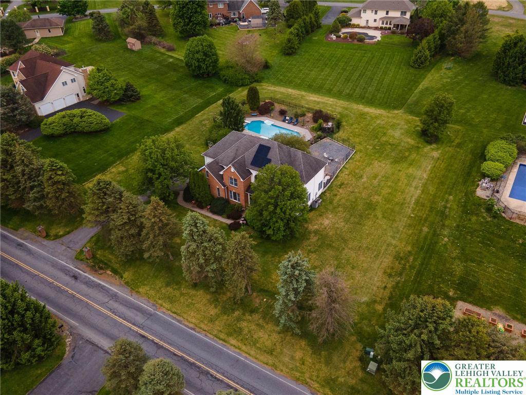 519 Rose Inn Avenue Nazareth, PA 18064 - Photo 8 of 53