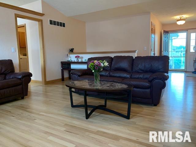 6008 Charleston Road Peoria, IL 61607 - Photo 18 of 47 Gallery Image 18