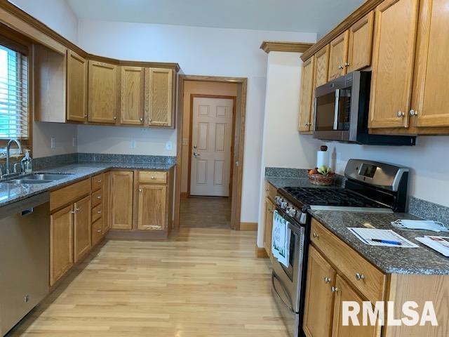 6008 Charleston Road Peoria, IL 61607 - Photo 19 of 47 Gallery Image 19