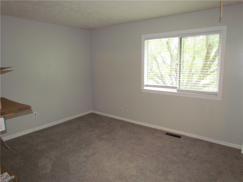 25 Anchor Point, Unit POINTE Anderson, SC 29625 - Photo 11 of 20 Second Bedroom